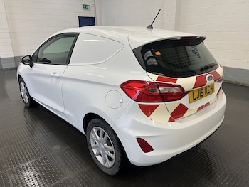 Used Ford Fiesta Van 2019 for sale - 78802213: Photo