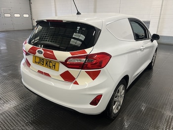 Used Ford Fiesta Van 2019 for sale - 78802213: Photo