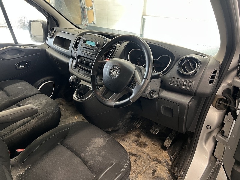 Used Vauxhall Vivaro 2017 for sale - 76919789: Photo 6