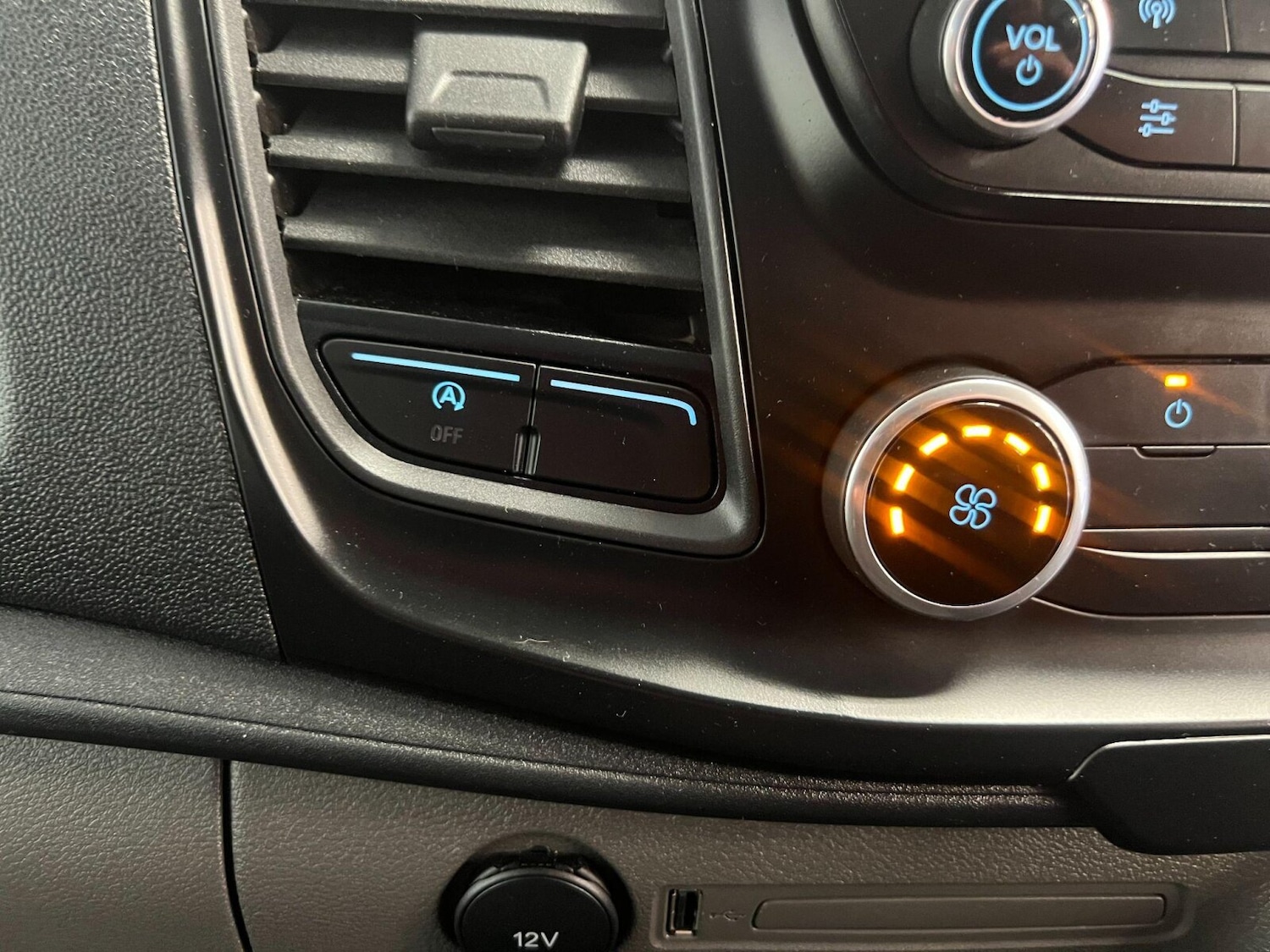 Used Ford Transit 2022 for sale - 76869425: Photo 15