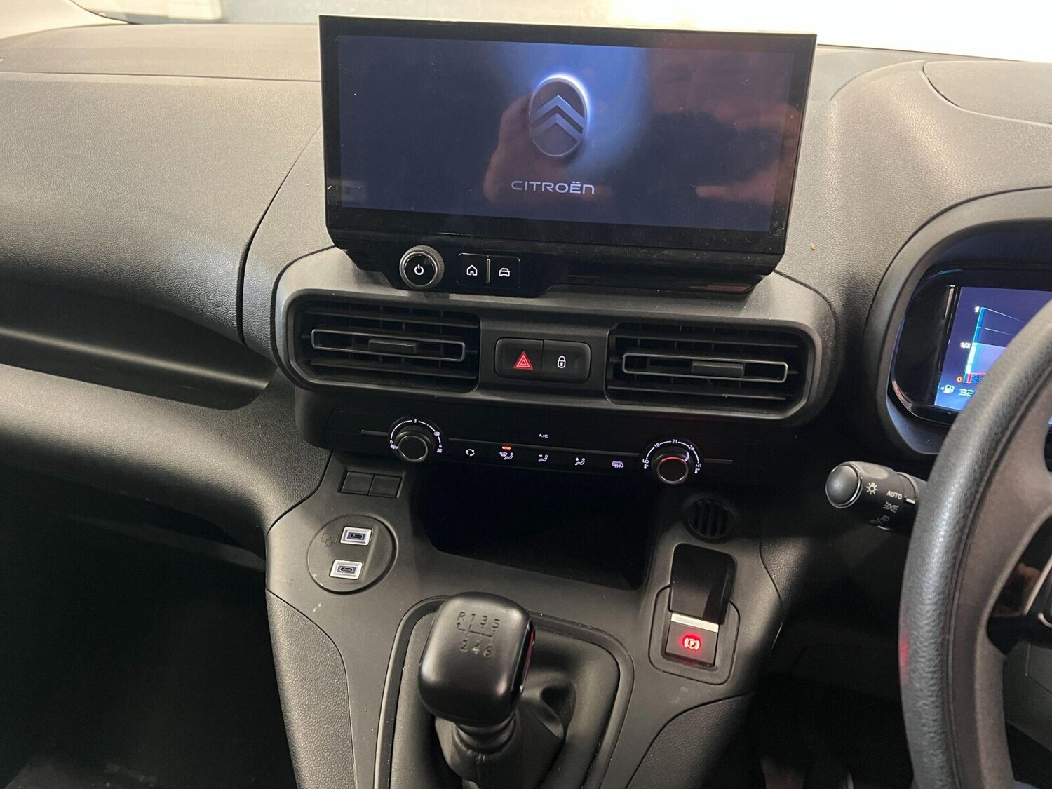 Used Citroen Berlingo 2024 for sale - 76428168: Photo 8