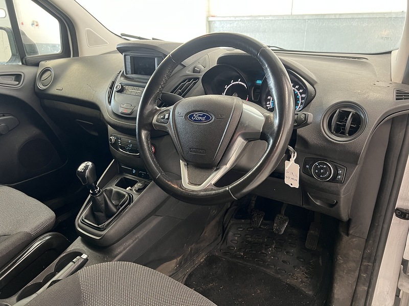 Used Ford Transit Courier 2020 for sale - 77200899: Photo 6