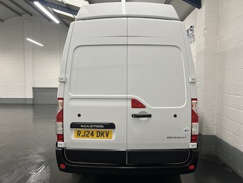 Used Renault Master 2024 for sale - 78715887: Photo
