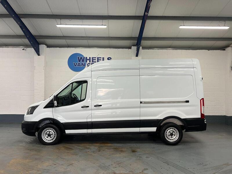 Used Ford Transit 2024 for sale - 76904163: Photo 2