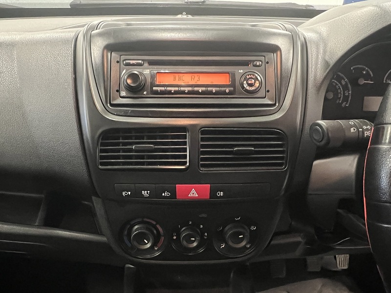 Used Vauxhall Combo for sale - 77247324: Photo 8
