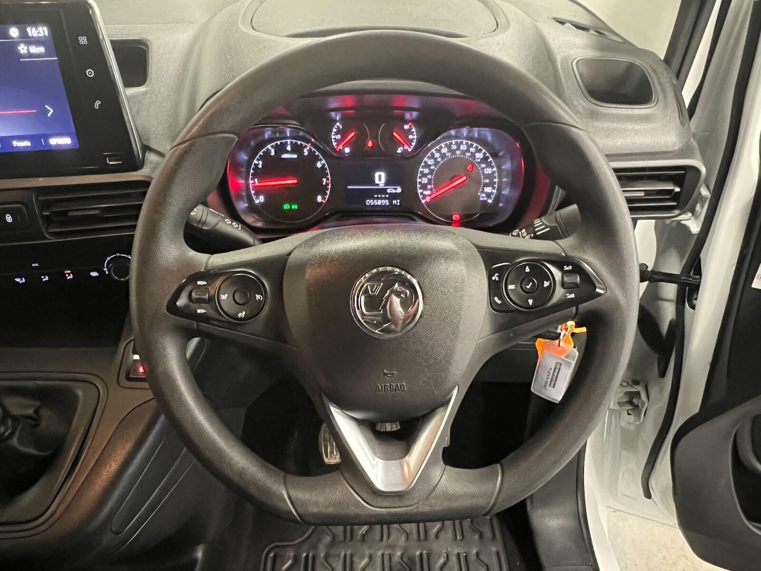 Used Vauxhall Combo 2022 for sale - 76872839: Photo 26