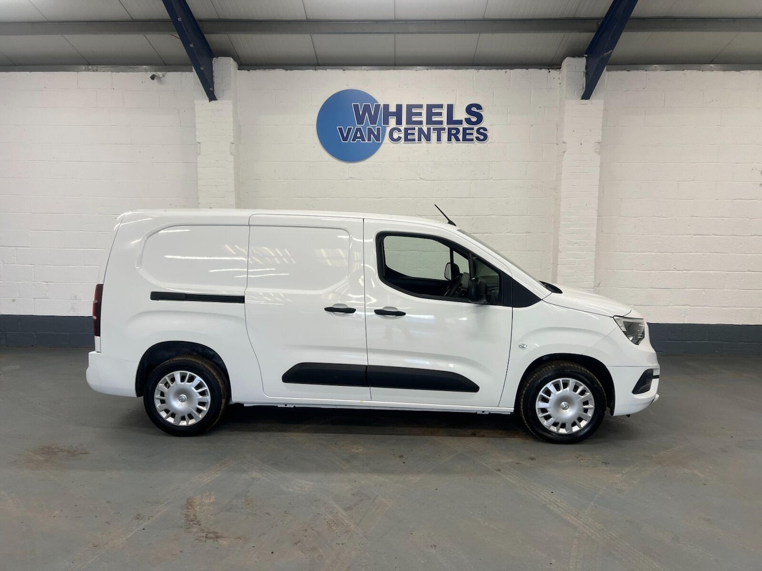 Used Vauxhall Combo 2022 for sale - 76872839: Photo 7