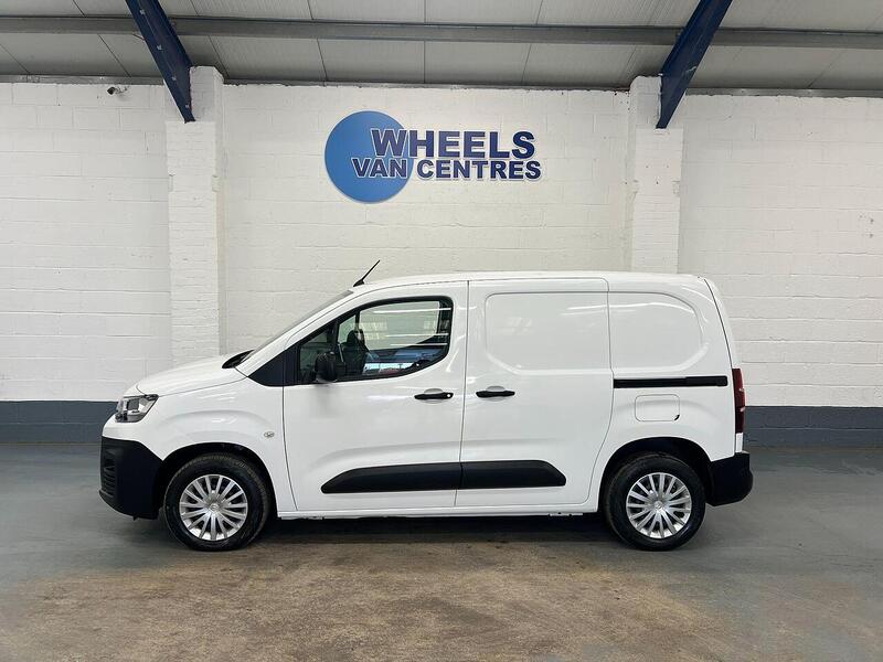 Used Citroen Berlingo 2020 for sale - 76903931: Photo 2