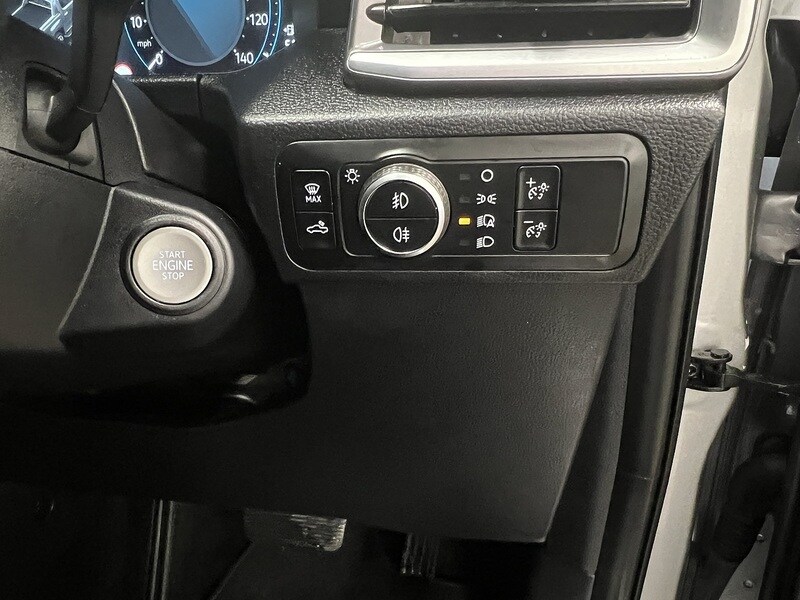 Used Volkswagen Amarok 2024 for sale - 77418354: Photo 19