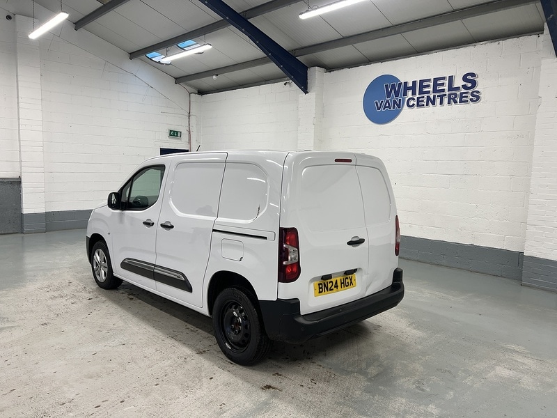 Used Toyota ProAce 2024 for sale - 77643349: Photo 2