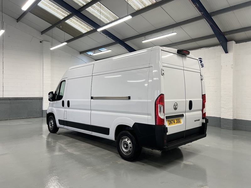 Used Vauxhall Movano 2024 for sale - 77250858: Photo 2