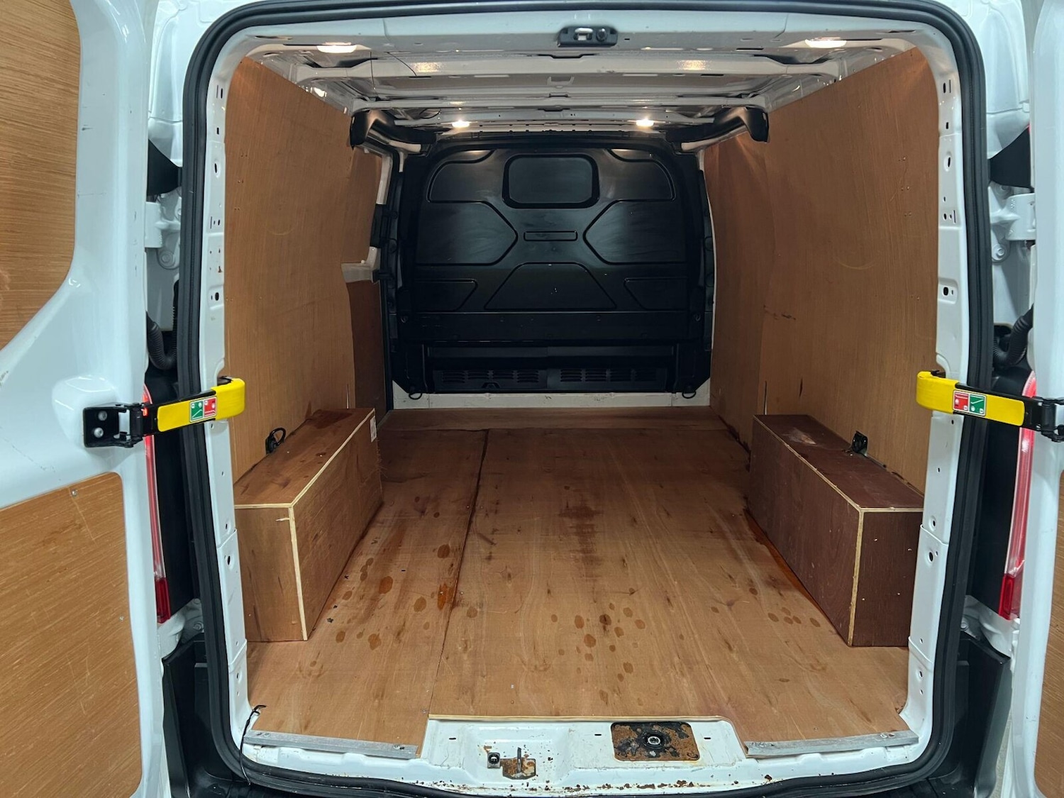 Used Ford Transit Custom 2021 for sale - 76640309: Photo 32