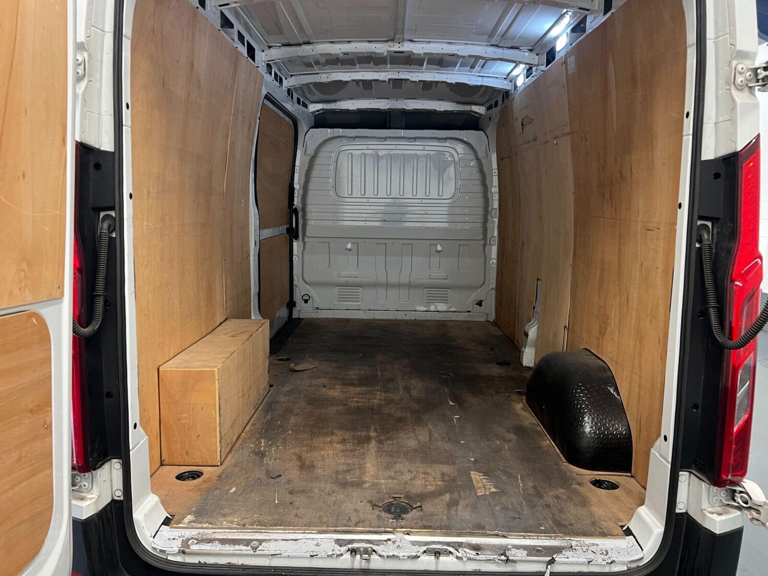 Used Maxus Deliver 9 2023 for sale - 76757955: Photo 5