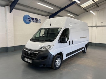 Vauxhall - Movano