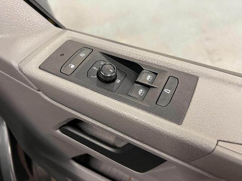 Used Volkswagen Transporter Shuttle 2021 for sale - 76904182: Photo 11