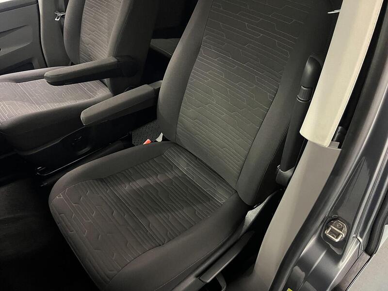 Used Volkswagen Transporter Shuttle 2021 for sale - 76904182: Photo 30