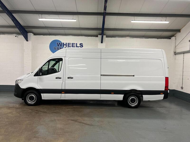 Used Mercedes-Benz Sprinter 2024 for sale - 76904158: Photo 2