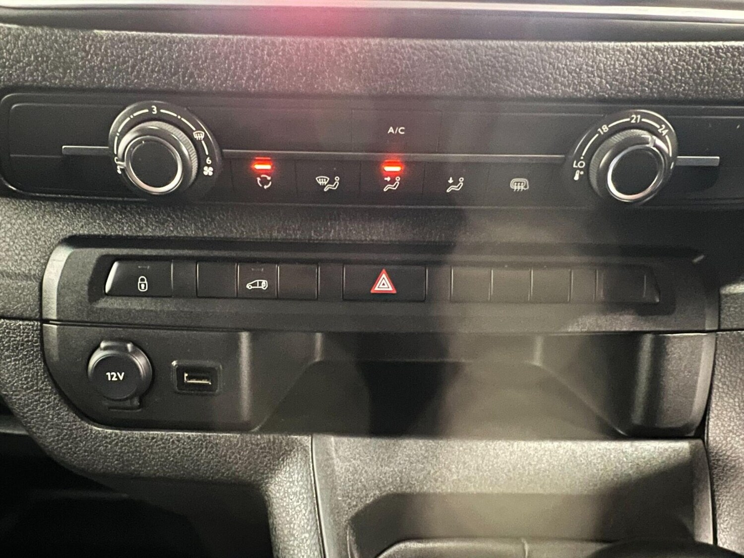 Used Citroen Dispatch 2023 for sale - 76316903: Photo 24