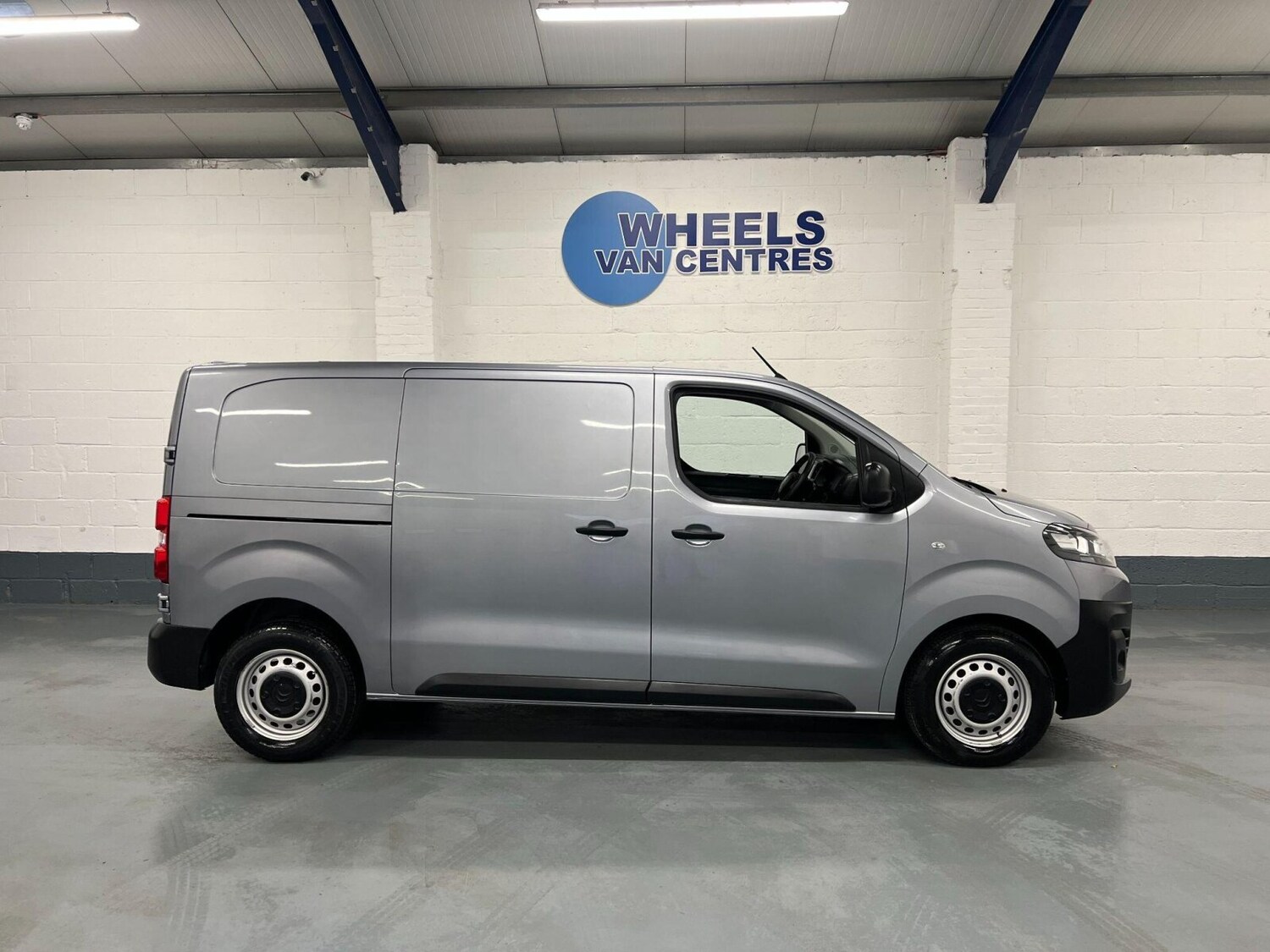 Used Citroen Dispatch 2023 for sale - 76316903: Photo 6