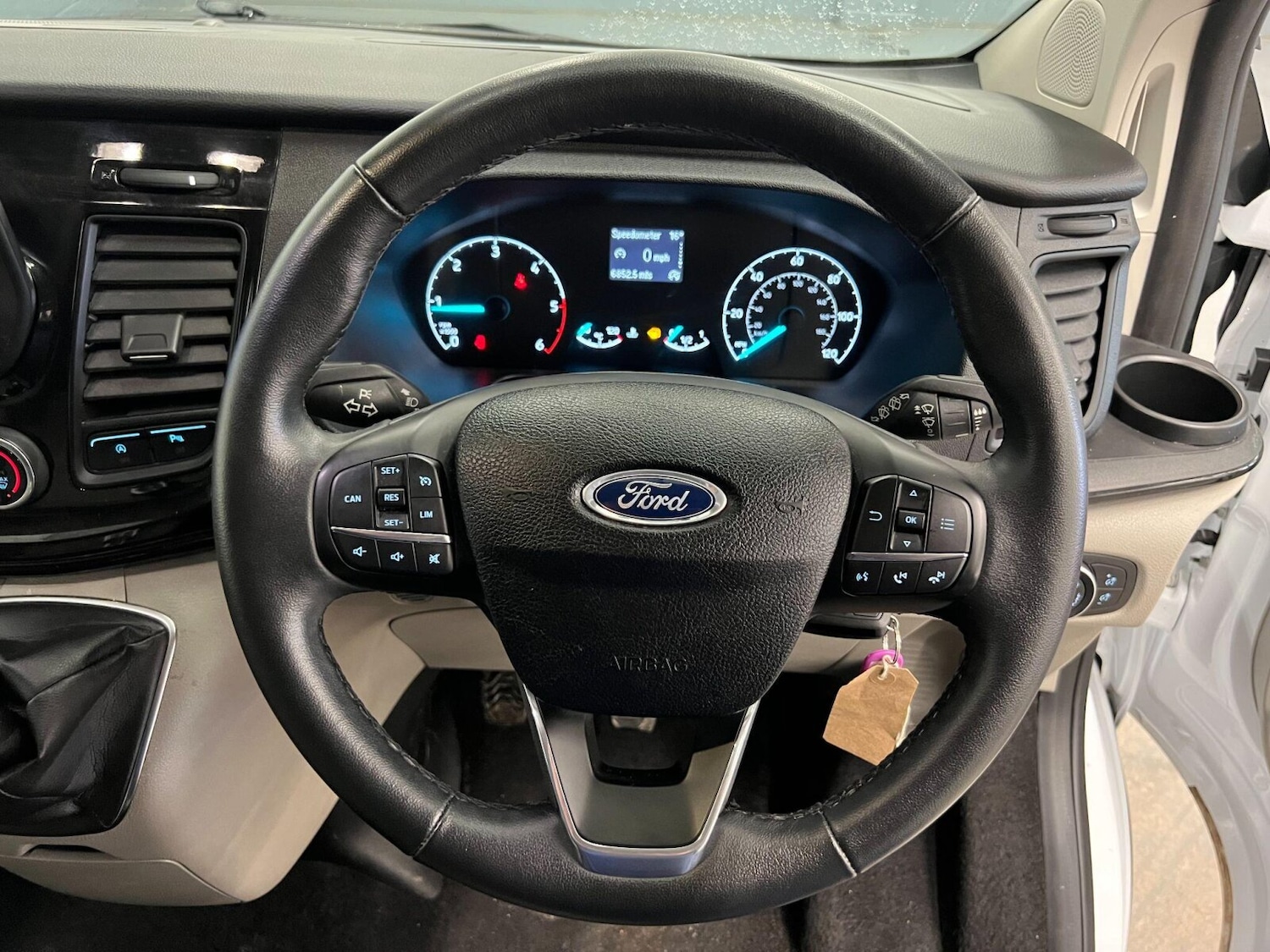 Used Ford Tourneo Custom 2018 for sale - 75775950: Photo 31