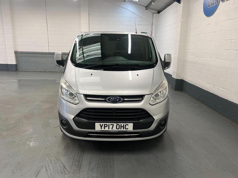 Used Ford Transit Custom 2017 for sale - 76904156: Photo 4