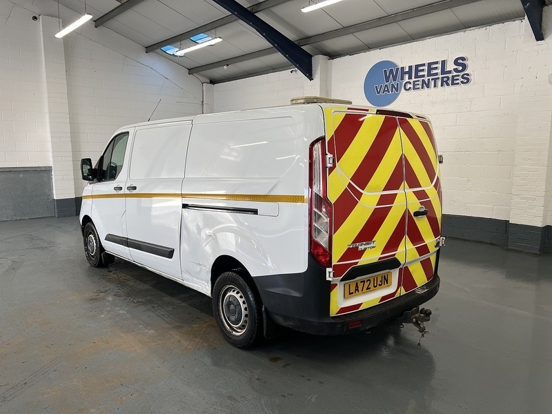 Used Ford Transit Custom 2023 for sale - 76904337: Photo 2