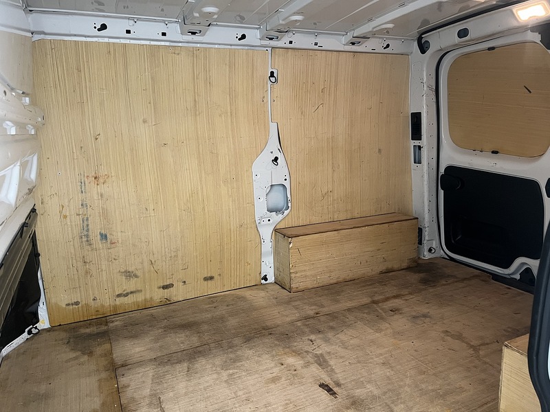 Used Renault Trafic 2023 for sale - 77465232: Photo 32