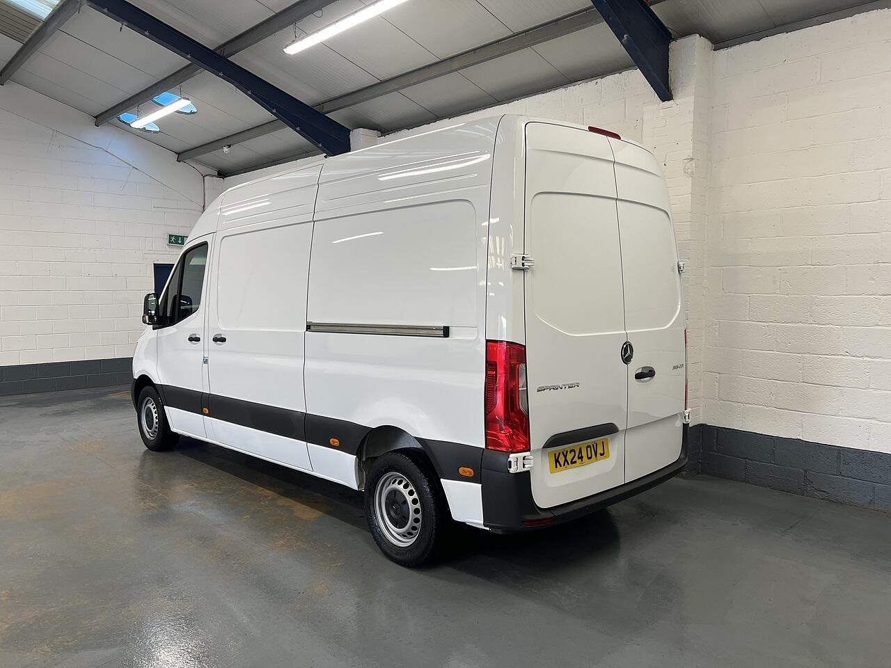 Used Mercedes-Benz Sprinter 2024 for sale - 76660904: Photo 3