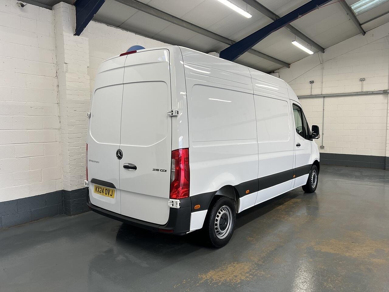 Used Mercedes-Benz Sprinter 2024 for sale - 76660904: Photo 5