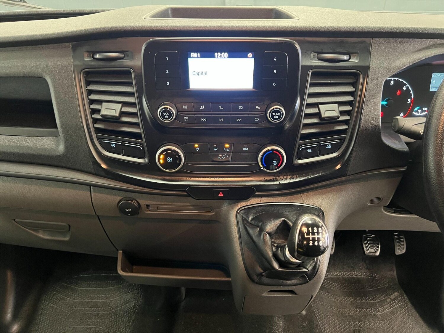 Used Ford Transit 2022 for sale - 76265484: Photo 30