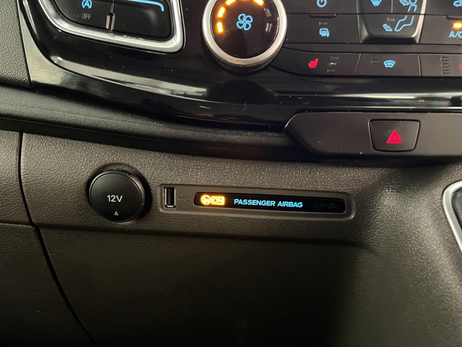 Used Ford Transit Custom 2022 for sale - 76868618: Photo 17