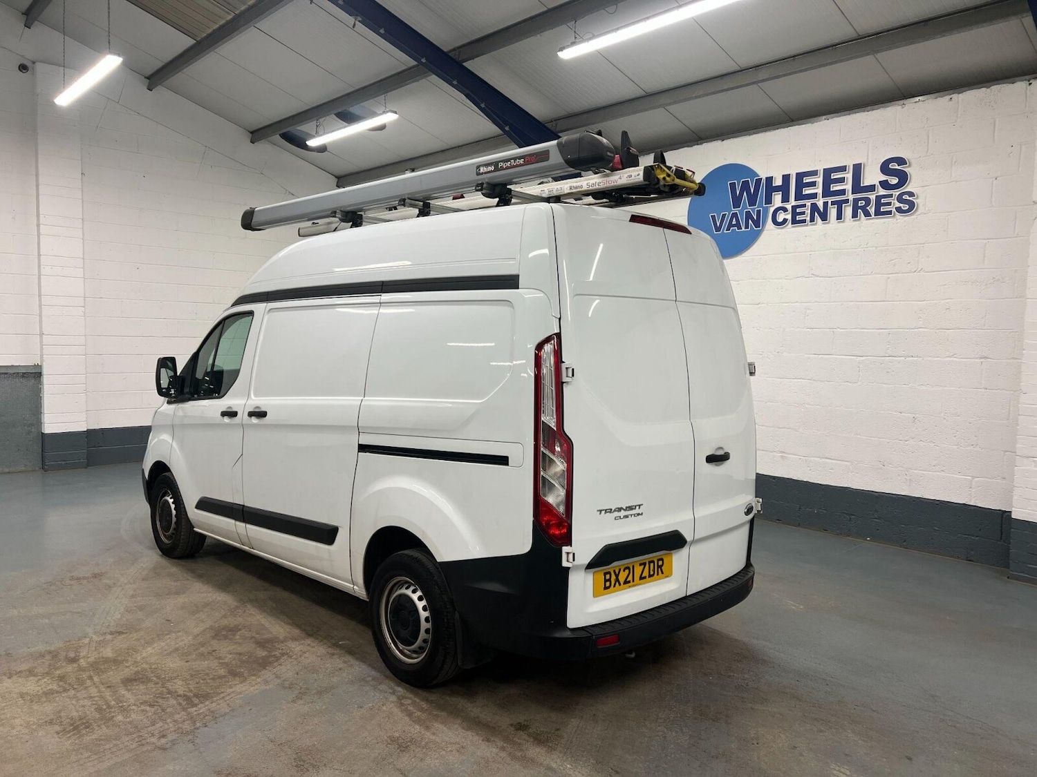 Used Ford Transit Custom 2021 for sale - 76393610: Photo 2