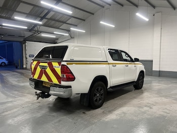 Used Toyota Hilux 2023 for sale - 77475621: Photo