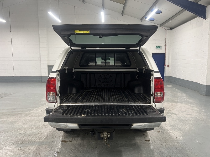 Used Toyota Hilux 2023 for sale - 77475621: Photo 5