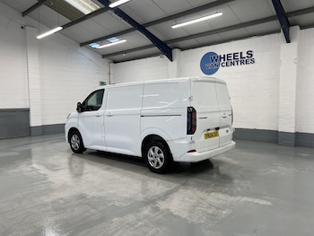 Used Ford Transit Custom 2024 for sale - 77543628: Photo