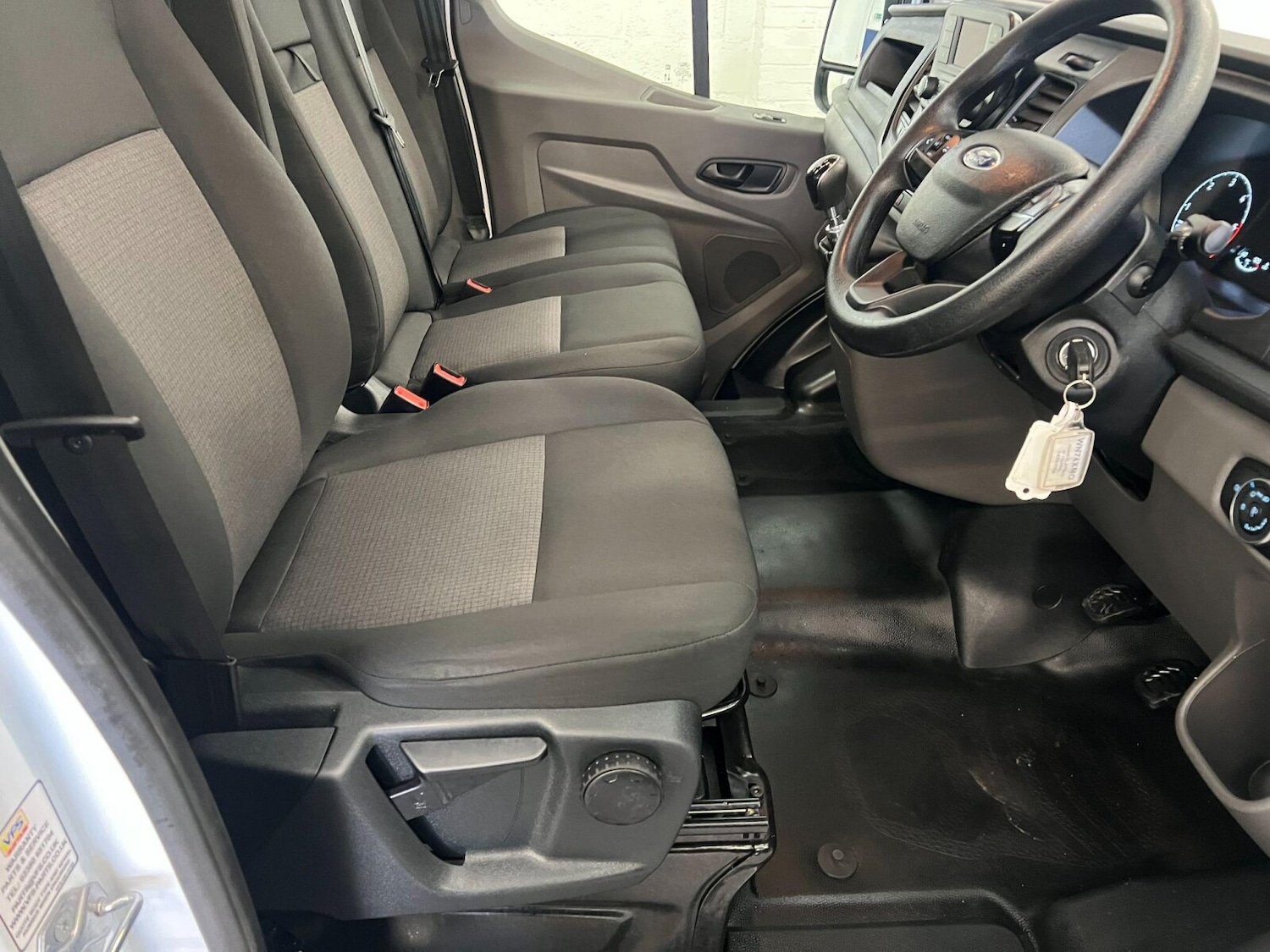 Used Ford Transit 2024 for sale - 76289850: Photo 17