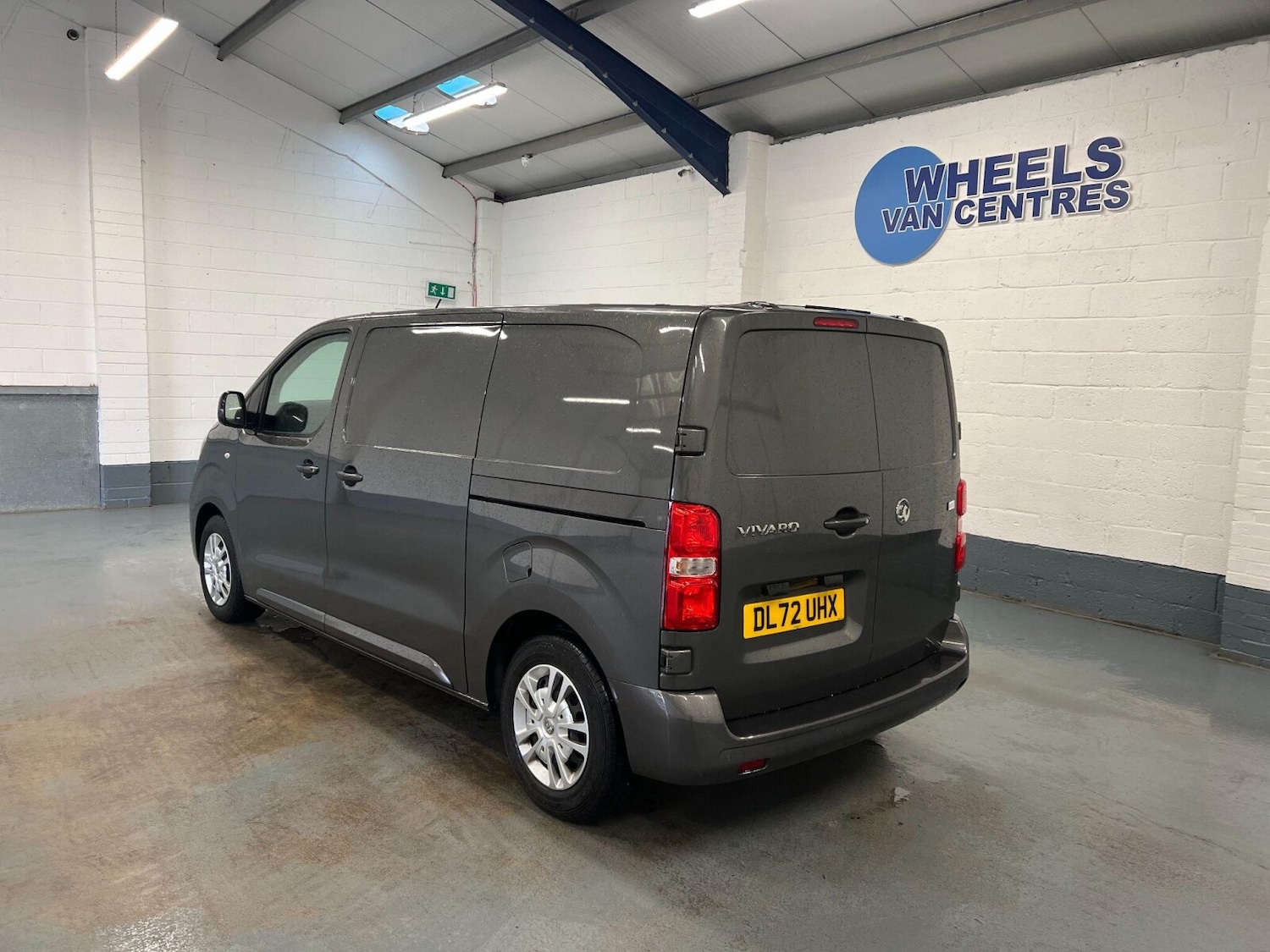 Used Vauxhall Vivaro 2023 for sale - 76328128: Photo 2
