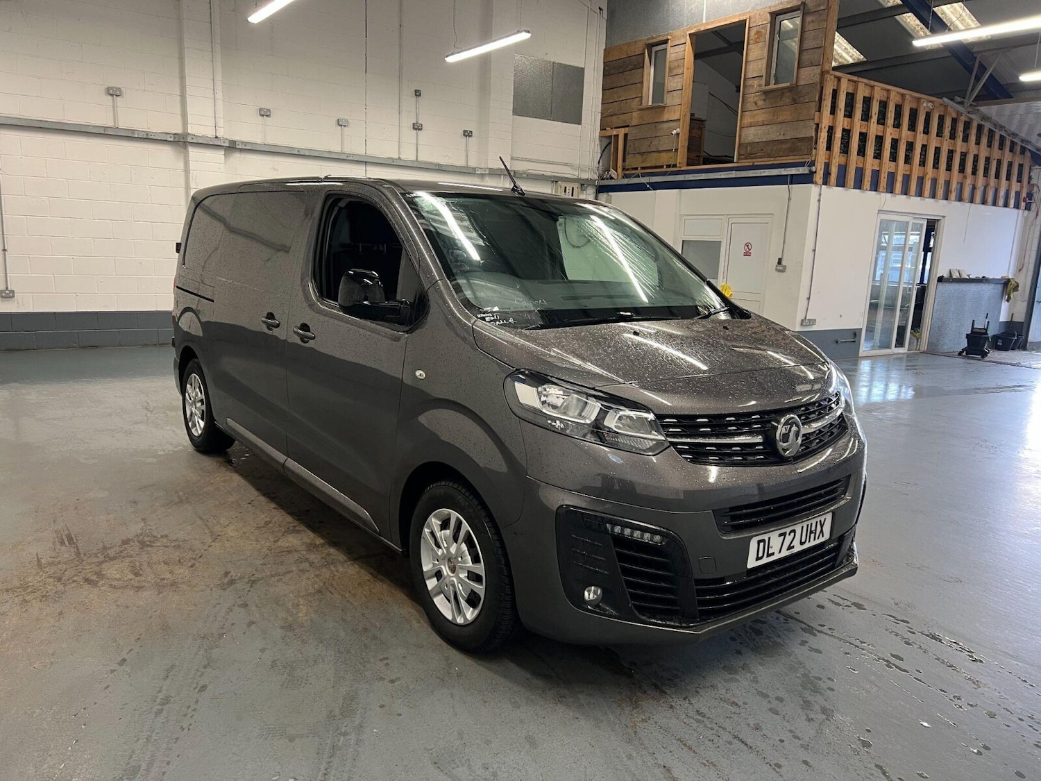Used Vauxhall Vivaro 2023 for sale - 76328128: Photo 4