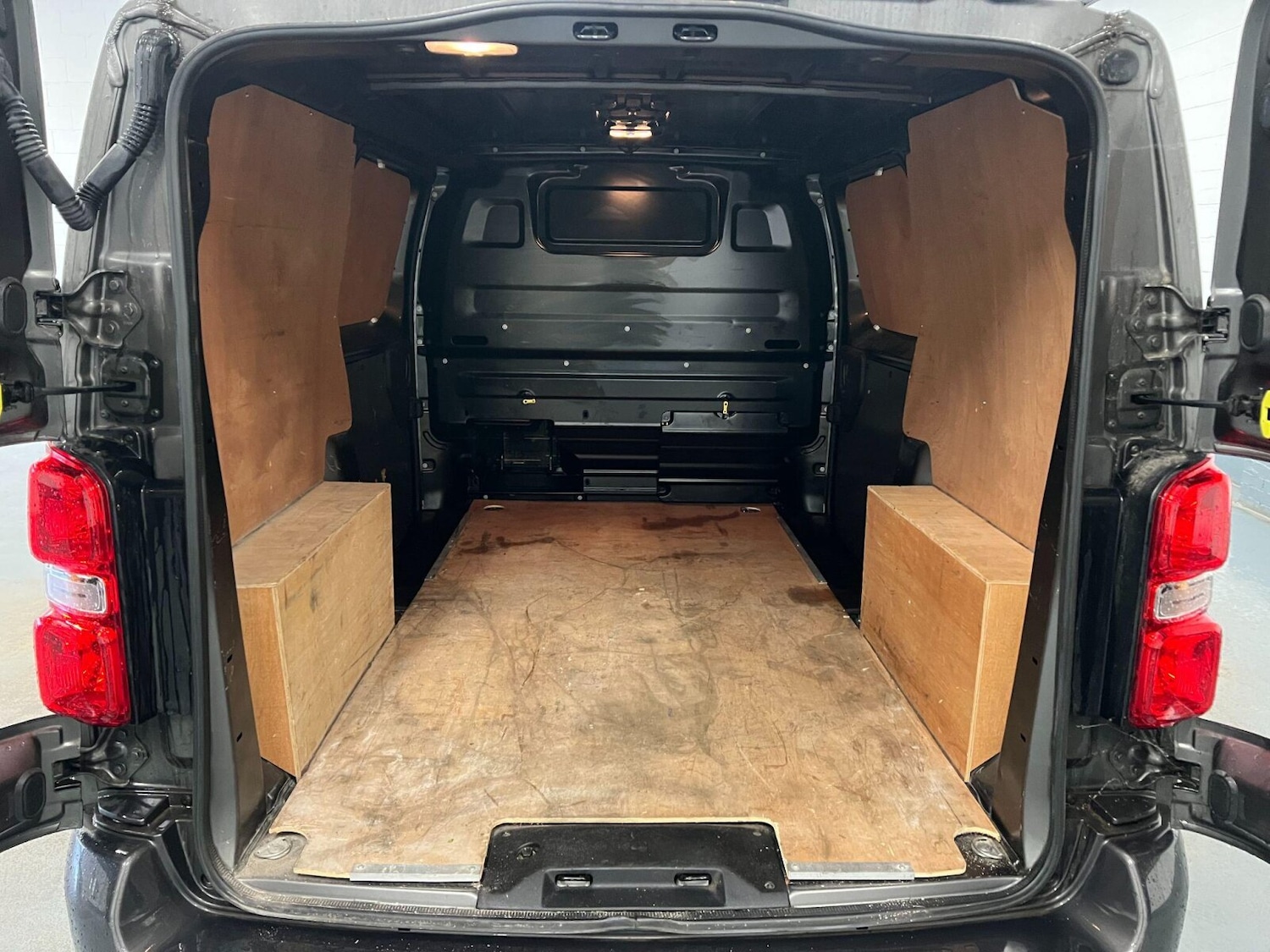 Used Vauxhall Vivaro 2023 for sale - 76328128: Photo 5