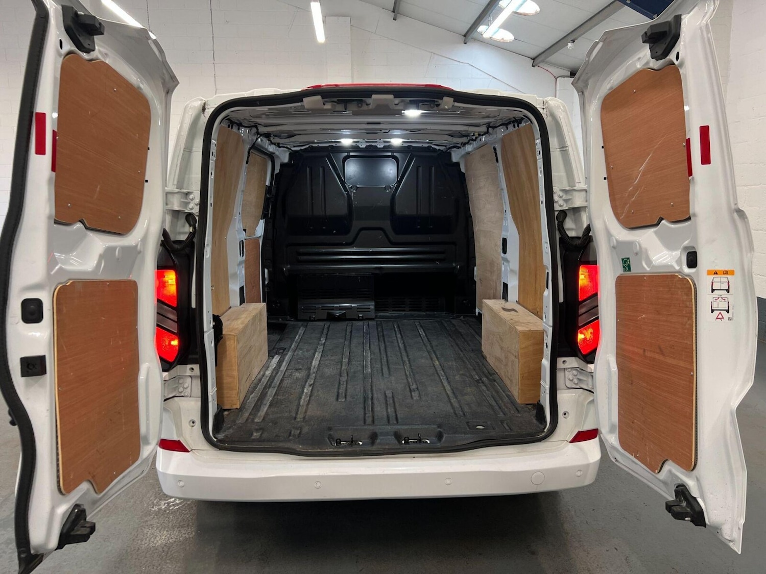 Used Ford Transit Custom 2024 for sale - 76154598: Photo 10