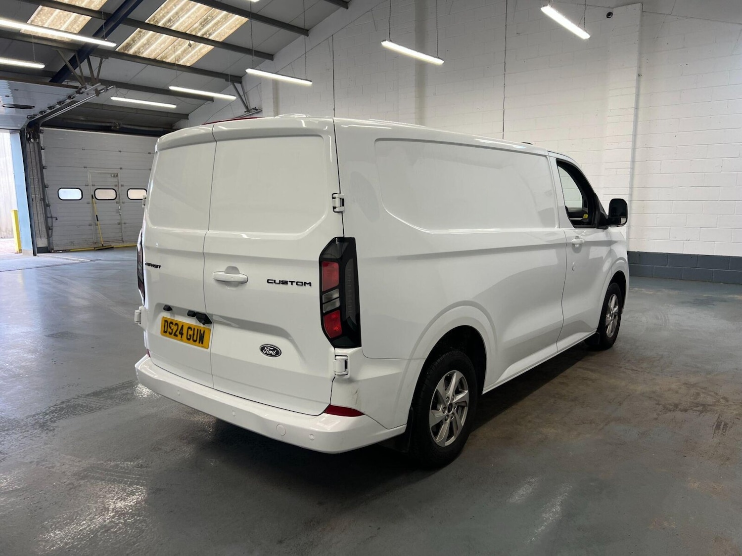 Used Ford Transit Custom 2024 for sale - 76154598: Photo 3