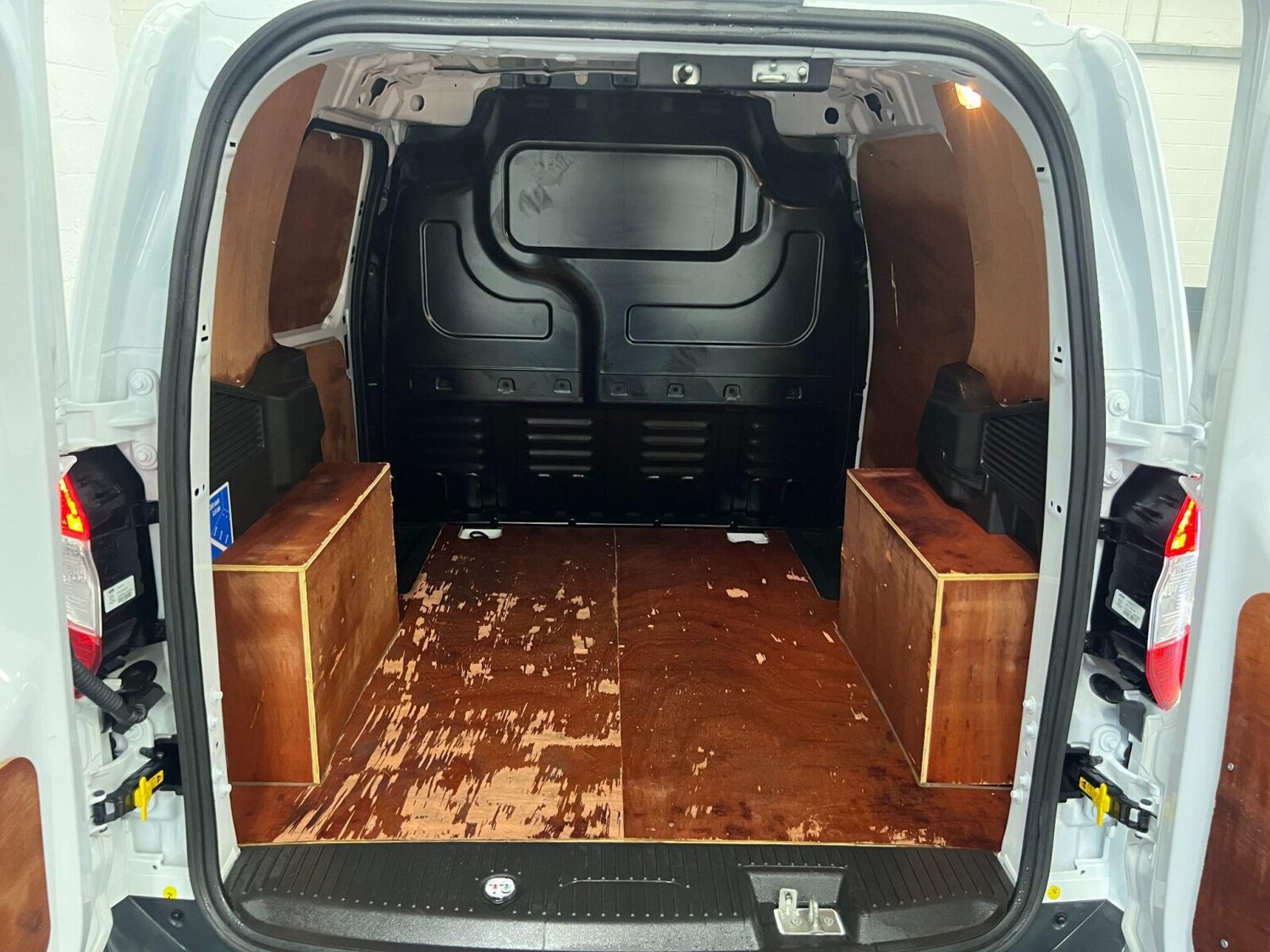Vehicle 28