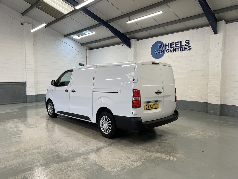 Used Toyota ProAce 2024 for sale - 77643358: Photo 2