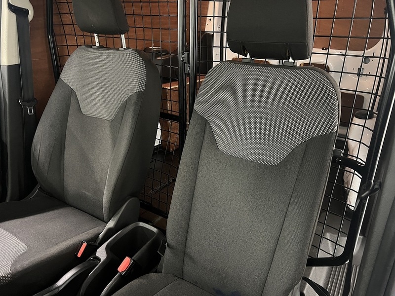 Used Ford Transit Courier 2020 for sale - 77227861: Photo 27