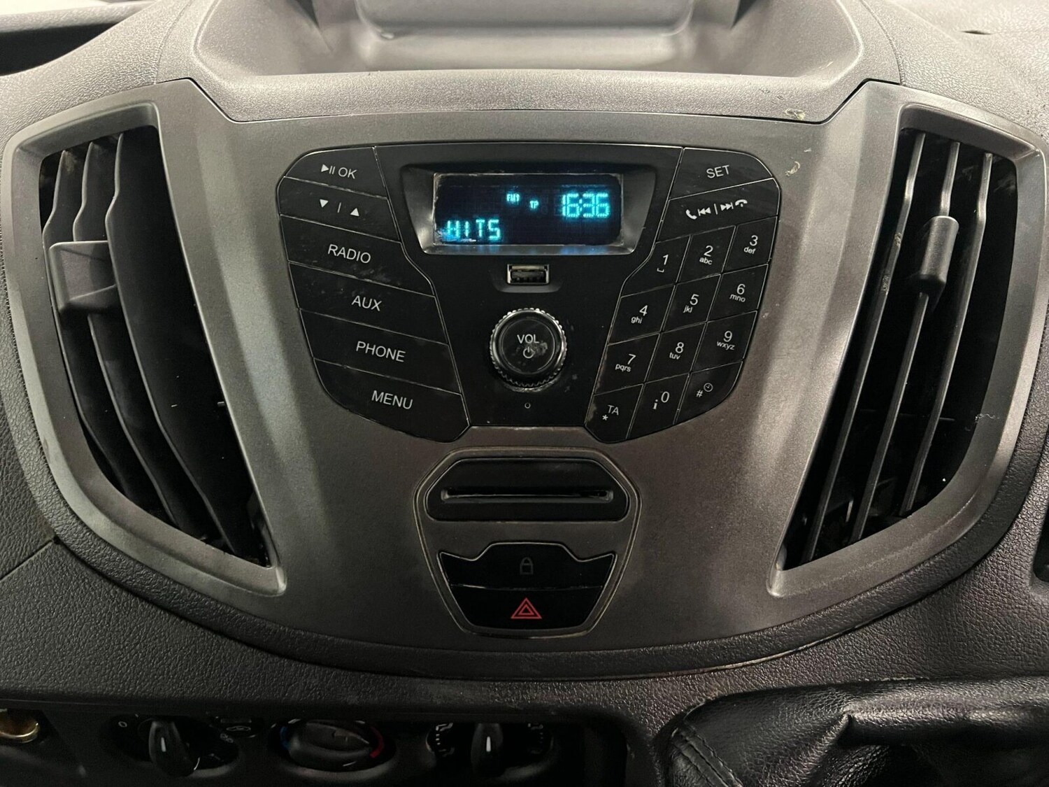 Used Ford Transit 2019 for sale - 76873390: Photo 18