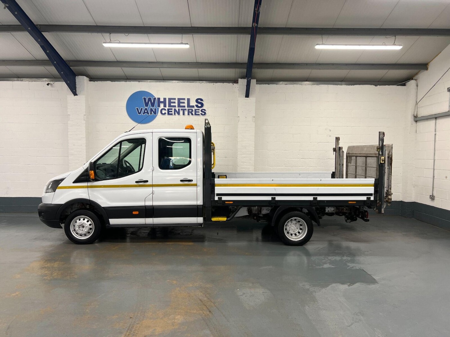 Used Ford Transit 2019 for sale - 76873390: Photo 2