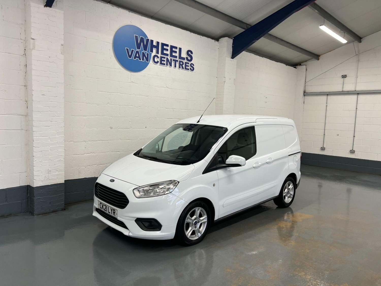 Used Ford Transit Courier 2021 for sale - 76872575: Photo 1