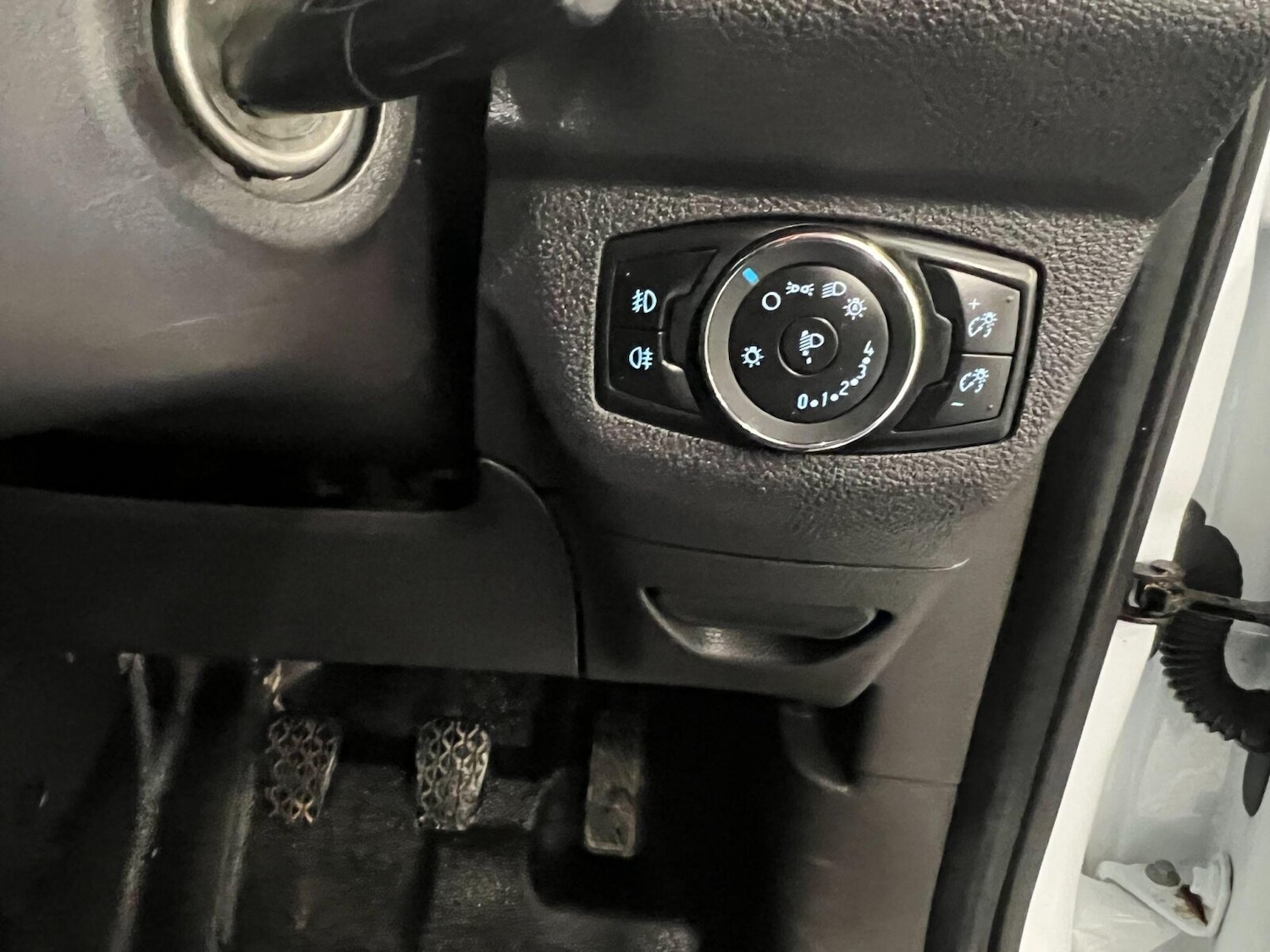 Used Ford Transit Courier 2021 for sale - 76872575: Photo 13