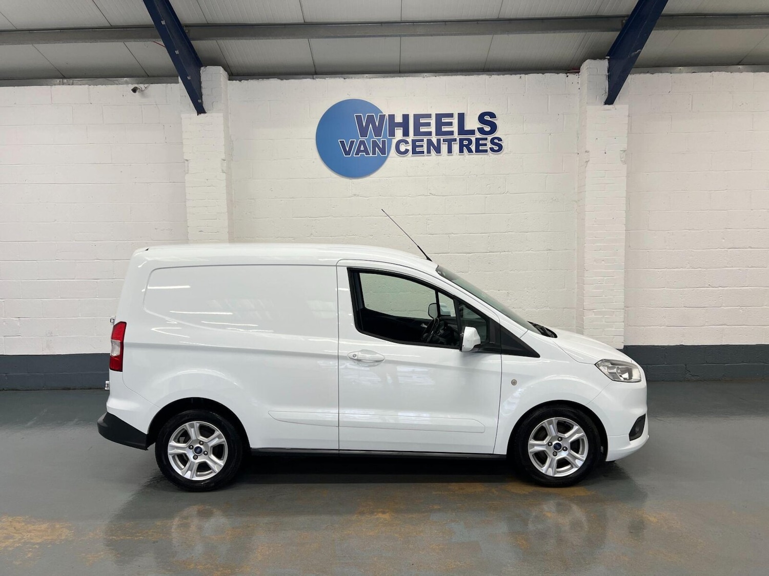 Used Ford Transit Courier 2021 for sale - 76872575: Photo 7