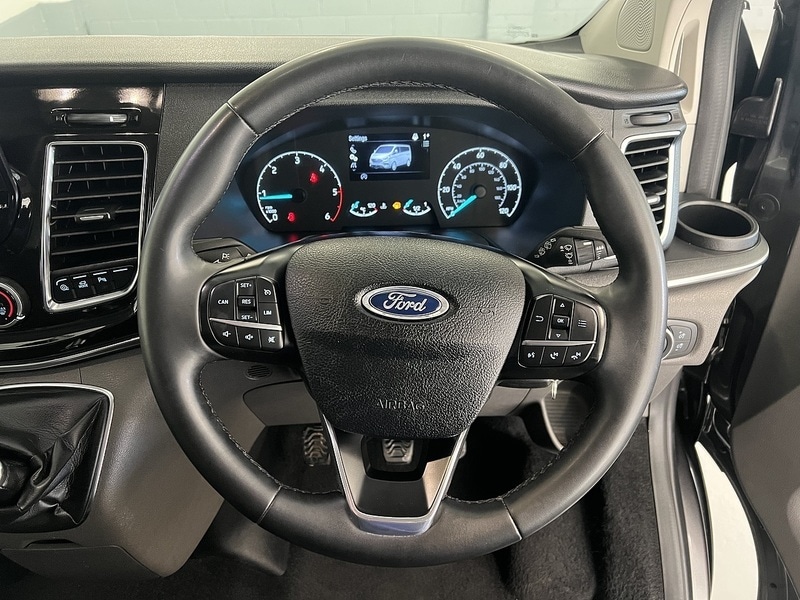 Used Ford Tourneo Custom 2023 for sale - 77003305: Photo 17